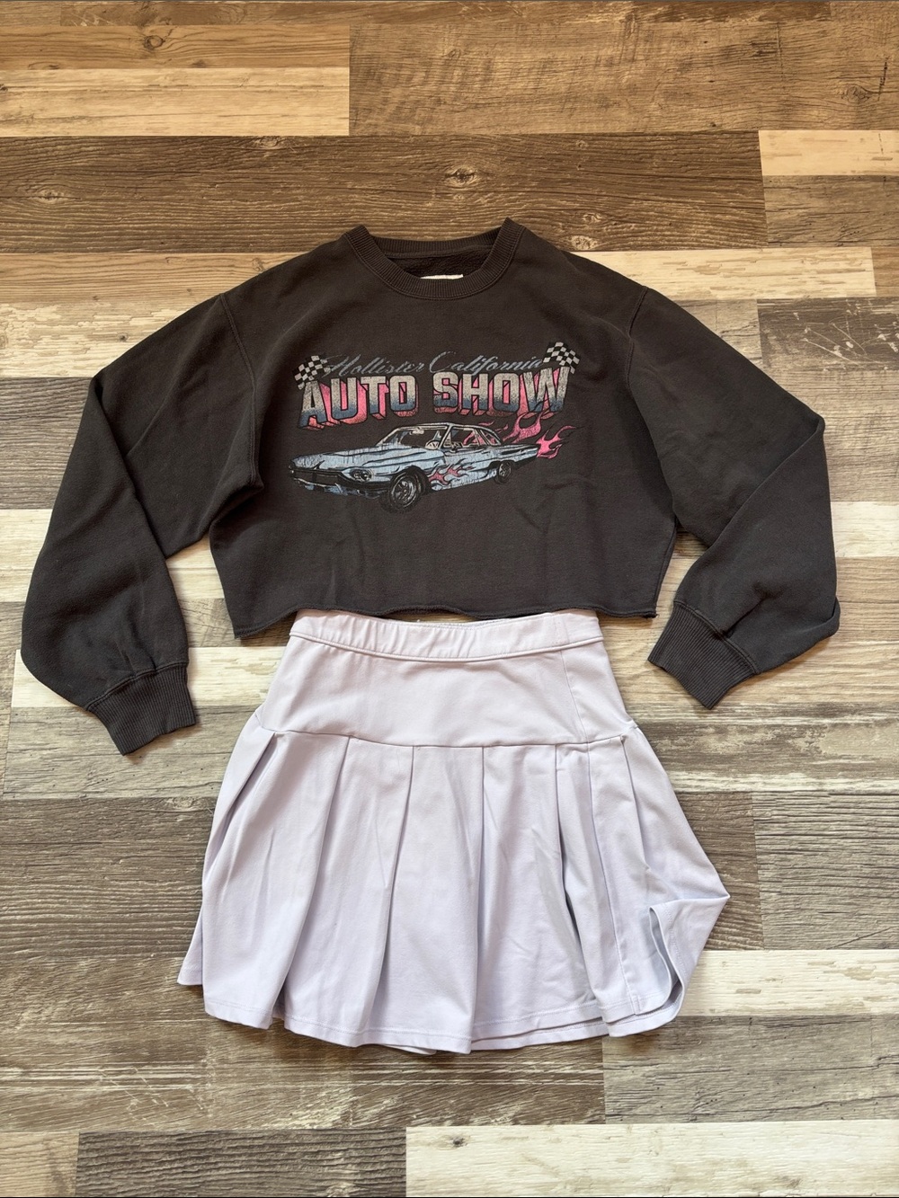 Hollister Black Cropped Auto Show Graphic Sweatshirt and matching skirt